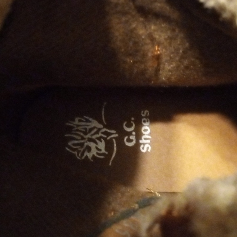 G.C. Shoes - Picture 7 of 7